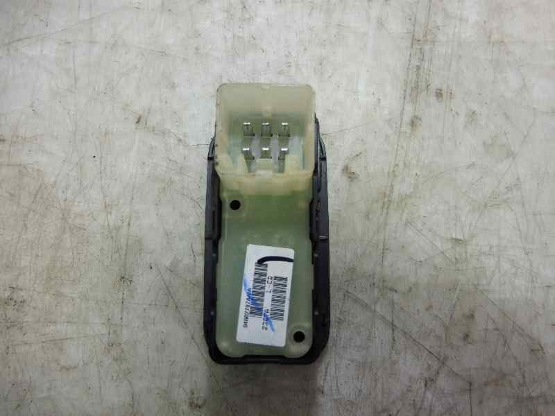 Recambio de mando elevalunas trasero derecho para chrysler 300 c touring 3.0 crd referencia OEM IAM 04602787AAA  