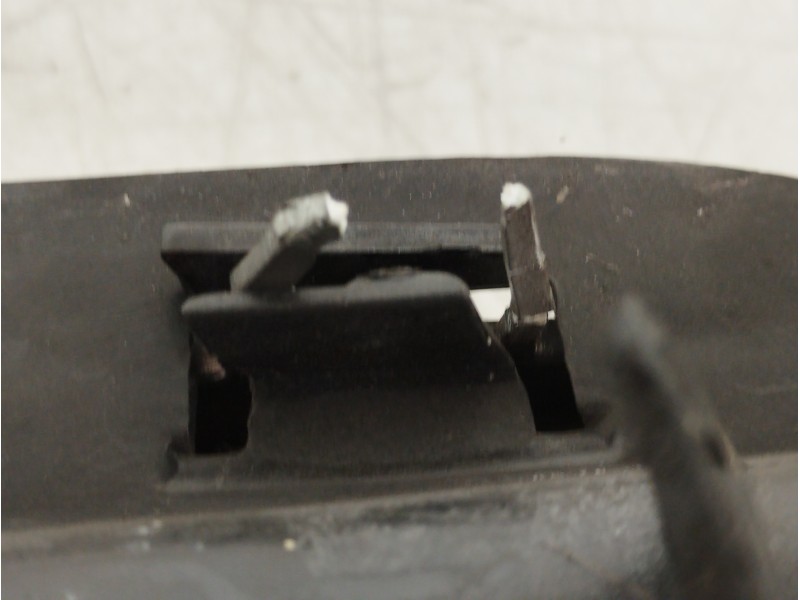 Recambio de rejilla paragolpes derecha para lancia ypsilon (402) gold referencia OEM IAM 735586085  