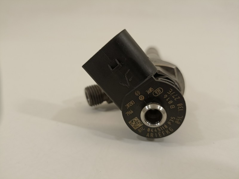 Recambio de inyector para audi a3 sportback (8y) gy referencia OEM IAM 05L130277E 0445110835 