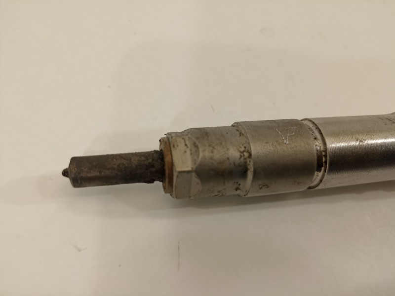 Recambio de inyector para audi a3 sportback (8y) gy referencia OEM IAM 05L130277E 0445110835 