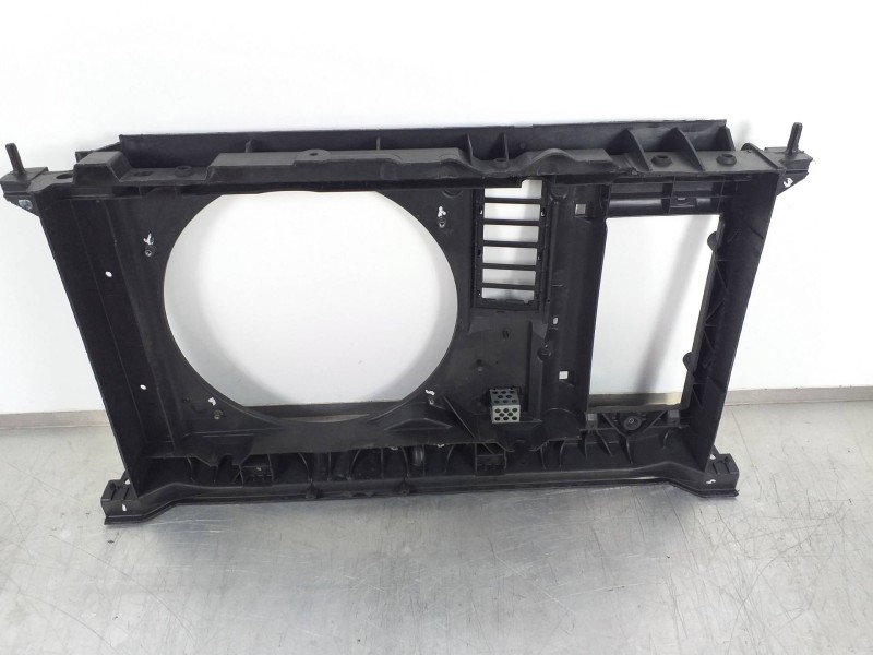 Recambio de panel frontal para peugeot 3008 active referencia OEM IAM 967713480  