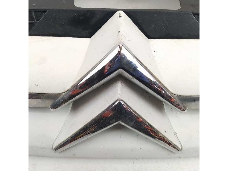 Recambio de rejilla delantera para citroën berlingo 1.9 dx familiar referencia OEM IAM 9644758177  