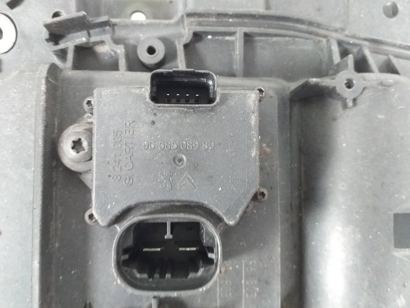 Recambio de panel frontal para peugeot 3008 active referencia OEM IAM 967713480  