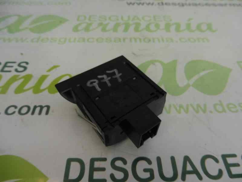 Recambio de mando multifuncion para audi a4 avant (8e) 2.0 tdi quattro (dpf) (125kw) referencia OEM IAM 8E1919094  