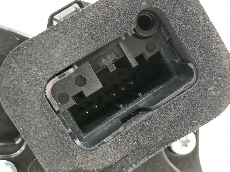 Recambio de cerradura puerta trasera derecha para seat ibiza (kj1) style go referencia OEM IAM 10A839016B  