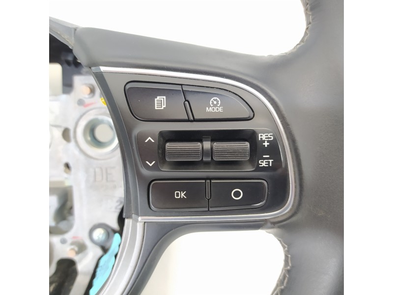 Recambio de volante para kia niro emotion plug-in hybrid referencia OEM IAM 561100500J  
