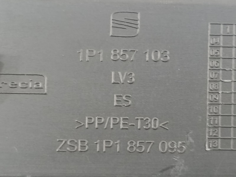 Recambio de guantera para seat leon (1p1) reference referencia OEM IAM 1P1857103 1P1857095 