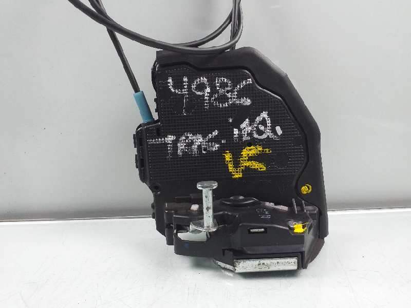 CERRADURA PUERTA TRASERA IZQUIERDA 690600F031 