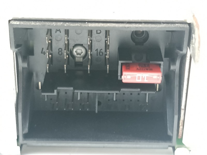 Recambio de sistema audio / radio cd para seat leon (1p1) reference referencia OEM IAM 1P1035186B  