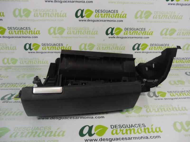 Recambio de guantera para land rover range rover sport v6 td hse referencia OEM IAM FLC500260C01  