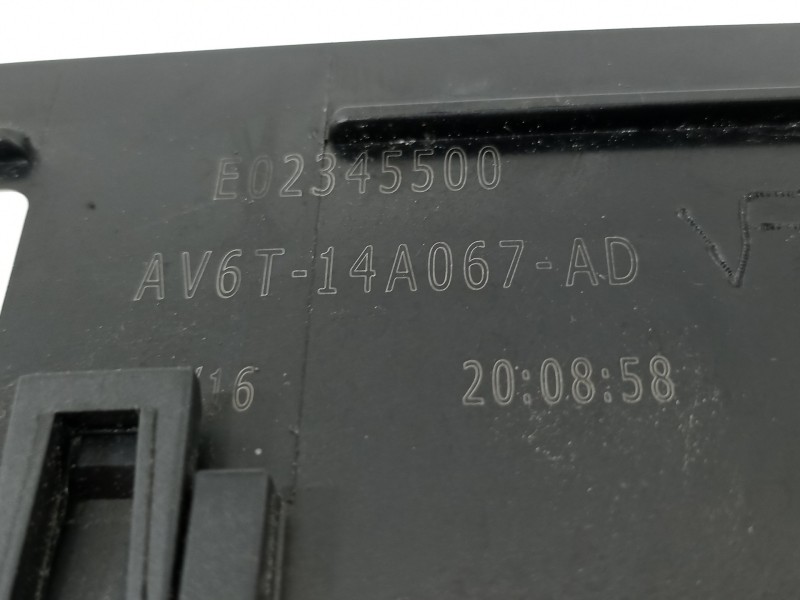 Recambio de caja reles / fusibles para ford focus lim. titanium referencia OEM IAM AV6T14A067AD  