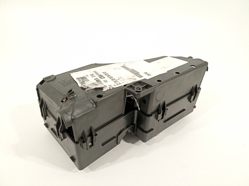 Recambio de caja reles / fusibles para ford focus lim. titanium referencia OEM IAM AV6T14A067AD  