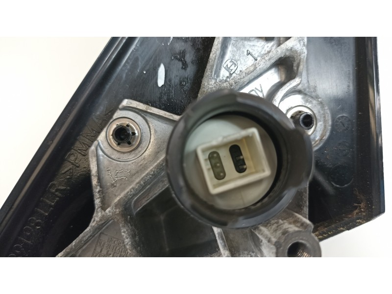 Recambio de retrovisor derecho para bmw serie 3 berlina (e90) 320d referencia OEM IAM 51167268278  