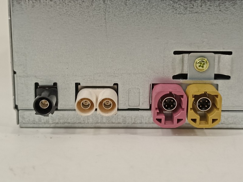 Recambio de sistema navegacion gps para seat ibiza (kj1) style go referencia OEM IAM 575035862K  