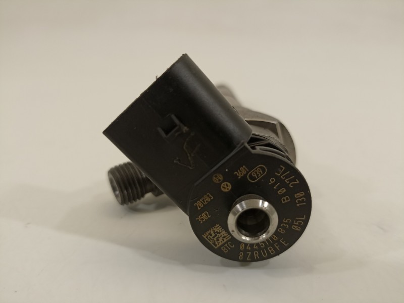 Recambio de inyector para audi a3 sportback (8y) gy referencia OEM IAM 05L130277E 0445110835 