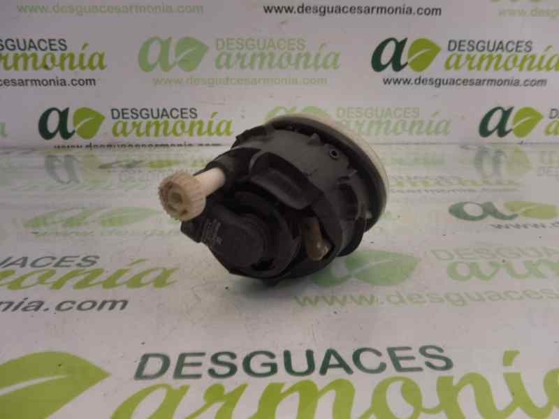 Recambio de faro antiniebla izquierdo para nissan almera tino (v10m) acenta referencia OEM IAM   