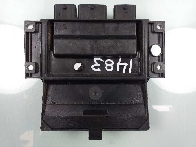 Recambio de centralita motor uce para renault clio iii expression referencia OEM IAM 8200911560 8200909666 