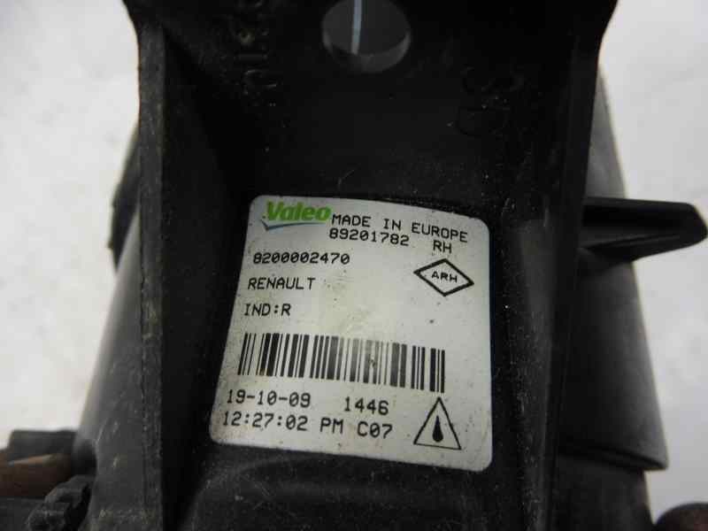 Recambio de faro antiniebla izquierdo para renault clio iii expression referencia OEM IAM 8200002470  