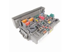 Recambio de caja reles / fusibles para bmw serie 3 berlina (e90) 320d referencia OEM IAM 9119446 61149119446 17925000000A