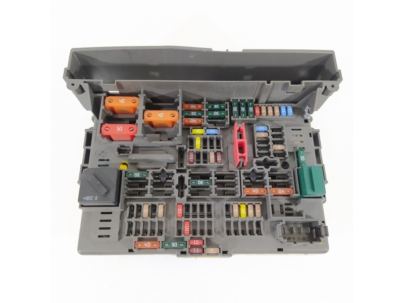 Recambio de caja reles / fusibles para bmw serie 3 berlina (e90) 320d referencia OEM IAM 9119446 61149119446 17925000000A