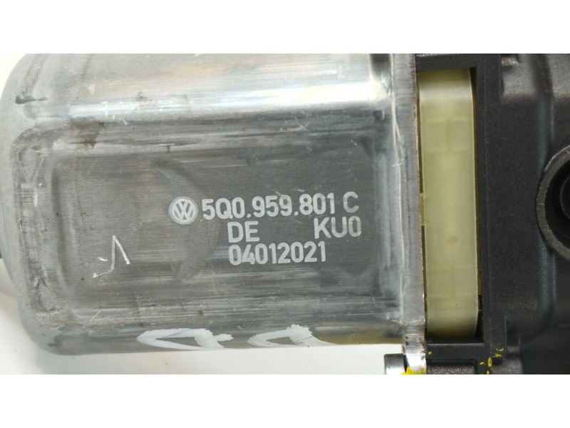 Recambio de motor elevalunas delantero derecho para audi a3 sportback (8y) gy referencia OEM IAM 5Q0959801C 0130822077 