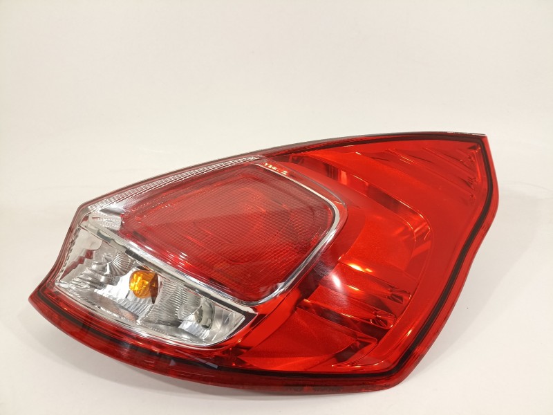 Recambio de piloto trasero derecho para ford fiesta (ccn) black edition referencia OEM IAM C1BB13404  