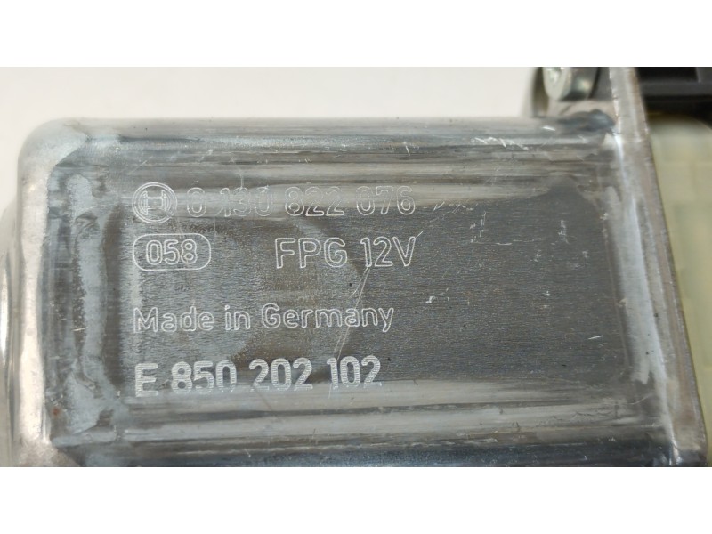 Recambio de elevalunas delantero izquierdo para audi a3 sportback (8y) gy referencia OEM IAM 8Y0837461 5Q0959802C 0130822076