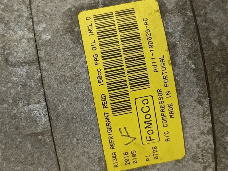 Recambio de compresor aire acondicionado para ford fiesta (ccn) black edition referencia OEM IAM AV1119D629AC  