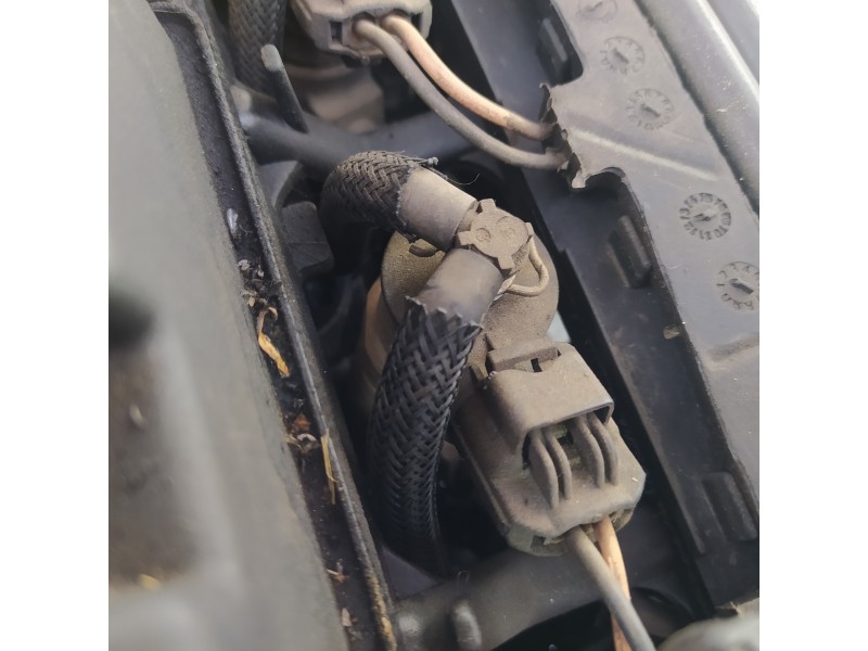 Recambio de inyector para peugeot 207 1.4 hdi referencia OEM IAM 0445110252  