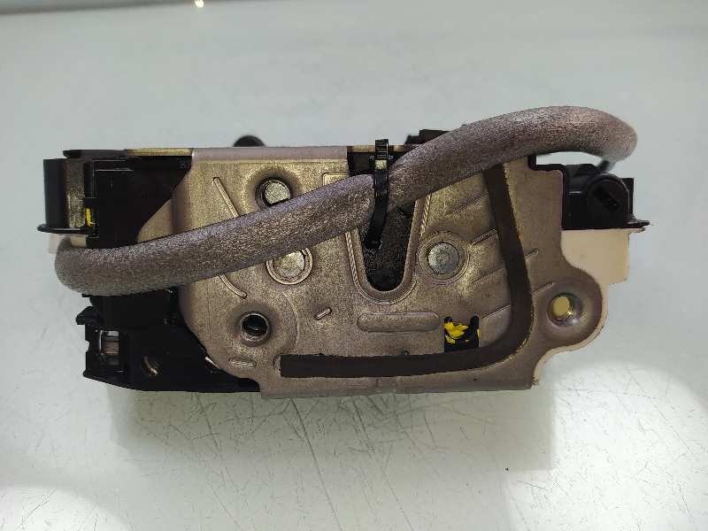 Recambio de cerradura puerta delantera derecha para skoda octavia lim. (5e3) rs referencia OEM IAM 5E1837016C  