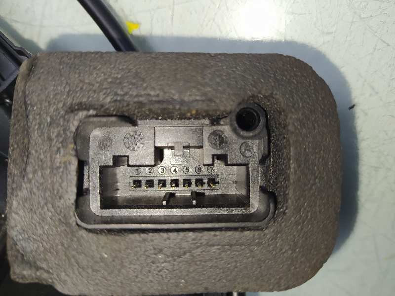 Recambio de cerradura puerta delantera derecha para skoda octavia lim. (5e3) rs referencia OEM IAM 5E1837016C  