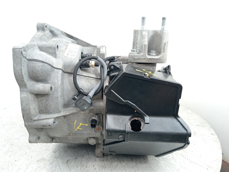 Recambio de caja cambios para ford fiesta (ccn) black edition referencia OEM IAM 8A6R7002JM T6TB1 