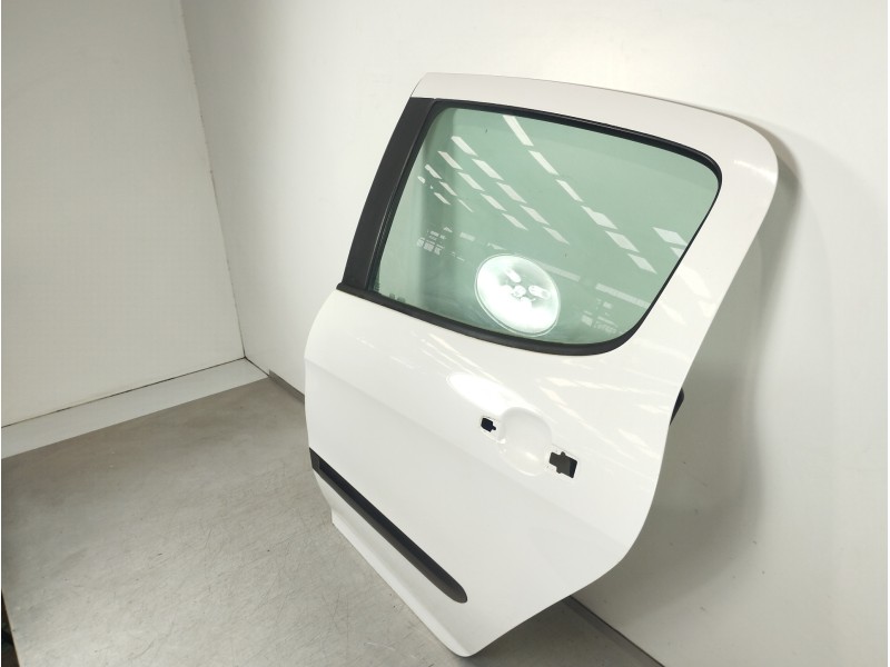 Recambio de puerta trasera izquierda para peugeot 308 confort referencia OEM IAM 9006L7  