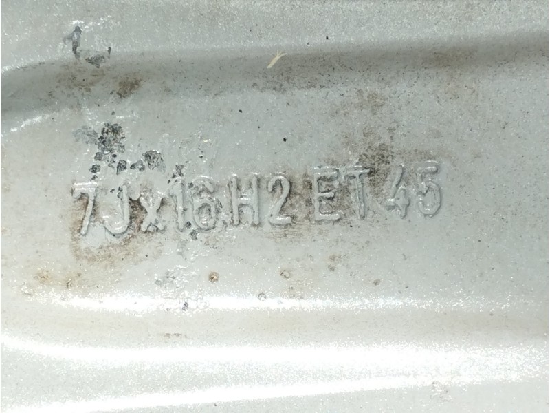 Recambio de llanta para audi a4 berlina (b5) 2.5 tdi referencia OEM IAM 8D0601025  