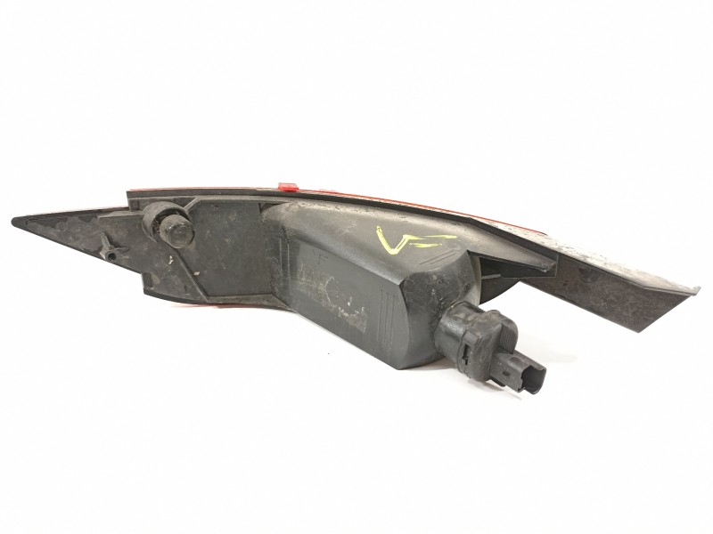 Recambio de piloto trasero izquierdo paragolpes para ford fiesta (ccn) black edition referencia OEM IAM 8A6115K273 8A6115K273AD 