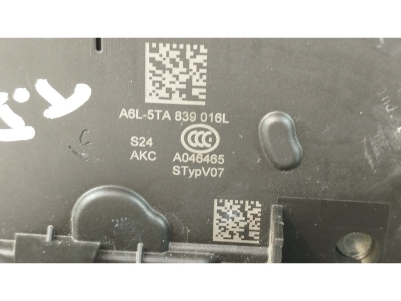 Recambio de cerradura puerta trasera derecha para audi a3 sportback (8y) gy referencia OEM IAM 5TA839016L  