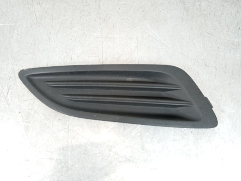 Recambio de rejilla paragolpes derecha para ford fiesta (ccn) black edition referencia OEM IAM C1BB15A222A  