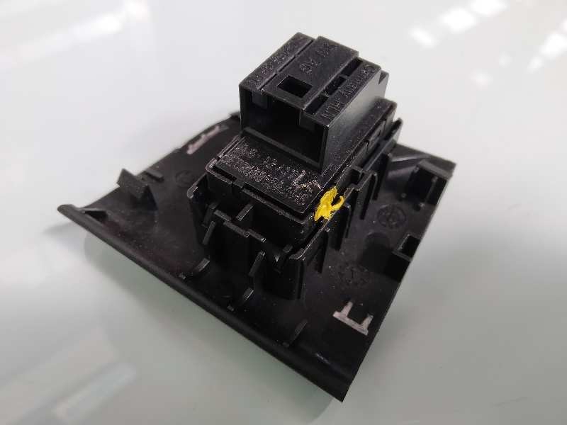 Recambio de mando elevalunas trasero izquierdo para skoda octavia lim. (5e3) rs referencia OEM IAM 5E0959855AWHS  