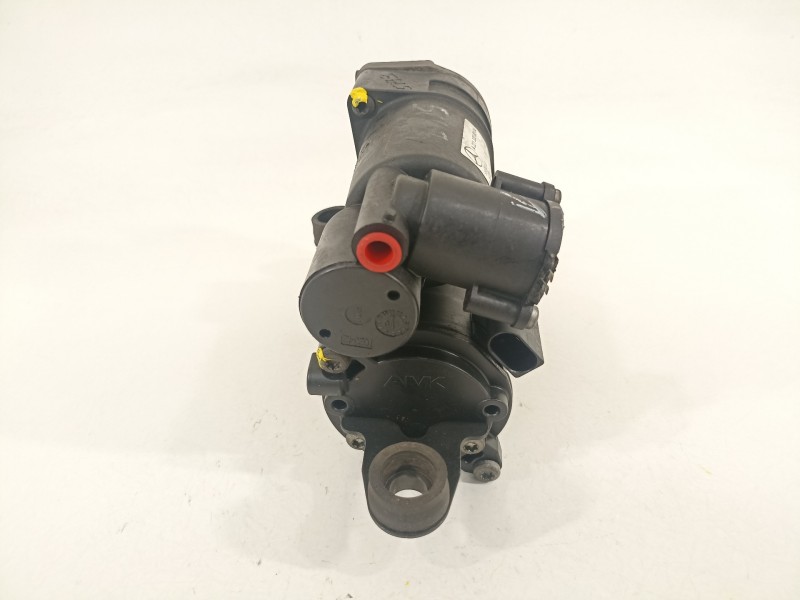 Recambio de bomba suspension para mercedes-benz clase s (w221) berlina 350 (221.056) referencia OEM IAM A2213200304  
