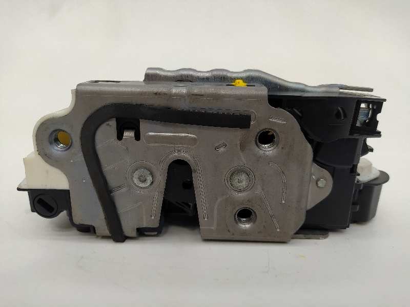 Recambio de cerradura puerta trasera derecha para skoda octavia lim. (5e3) rs referencia OEM IAM 5E0839016C  