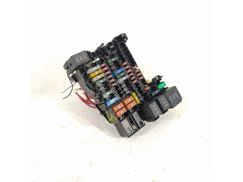 Recambio de caja reles / fusibles para audi a3 sportback (8y) gy referencia OEM IAM 5WA937615  