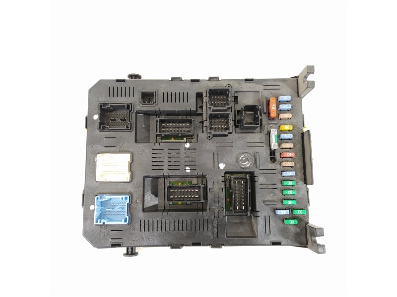 Recambio de caja reles / fusibles para citroën c5 berlina attraction referencia OEM IAM 9663510580  