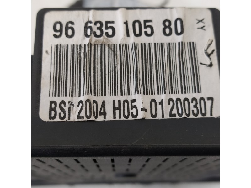 Recambio de caja reles / fusibles para citroën c5 berlina attraction referencia OEM IAM 9663510580  