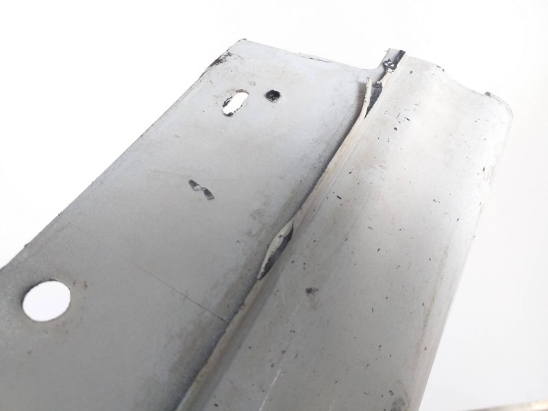 Recambio de faldon lateral para bmw serie 3 touring (f31) 2.0 16v diesel referencia OEM IAM 51777256912 15857711 