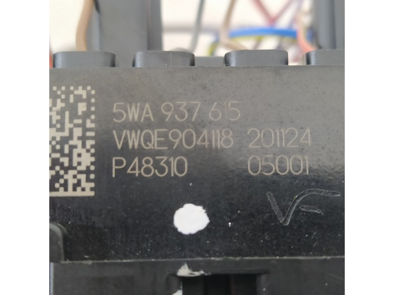 Recambio de caja reles / fusibles para audi a3 sportback (8y) gy referencia OEM IAM 5WA937615  