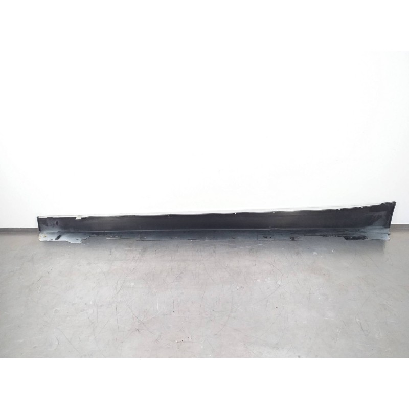 Recambio de faldon lateral para bmw serie 3 touring (f31) 2.0 16v diesel referencia OEM IAM 51777256912 15857711 