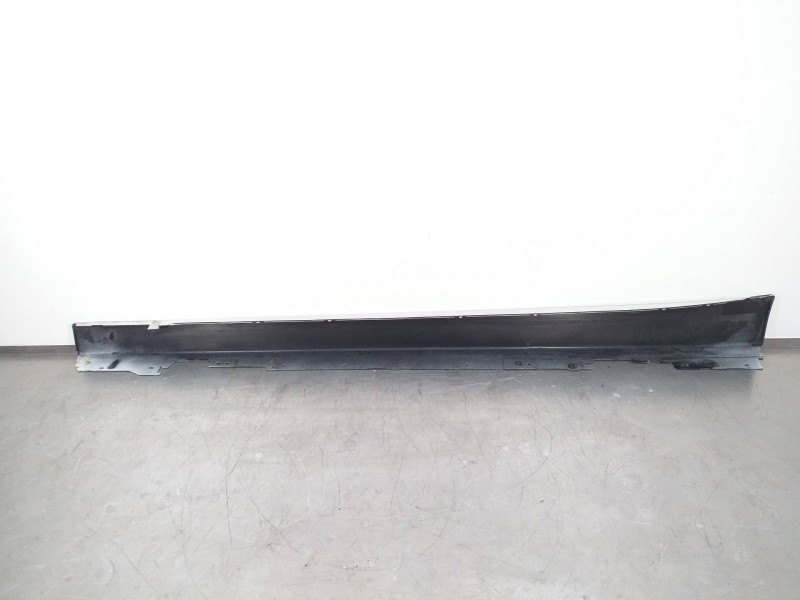 Recambio de faldon lateral para bmw serie 3 touring (f31) 2.0 16v diesel referencia OEM IAM 51777256912 15857711 