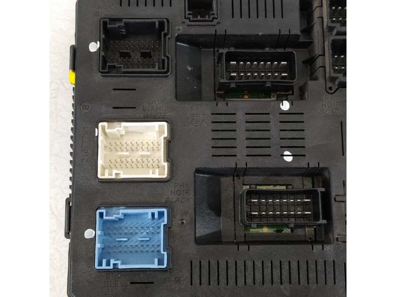 Recambio de caja reles / fusibles para citroën c5 berlina attraction referencia OEM IAM 9663510580  