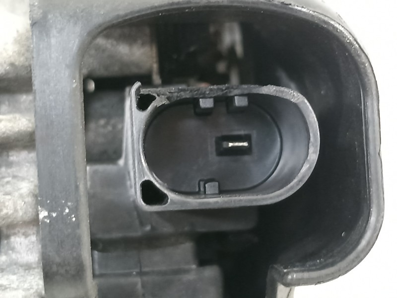 Recambio de alternador para kia carens ( ) basic referencia OEM IAM 373002A900  