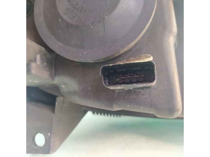 Recambio de faro izquierdo para renault scenic ii confort expression referencia OEM IAM 15810300LI  